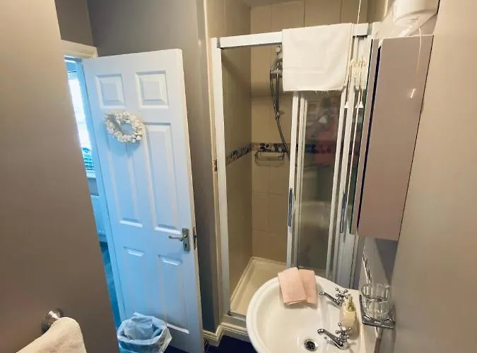 Гостевой дом Summer In Free Car Parking Included