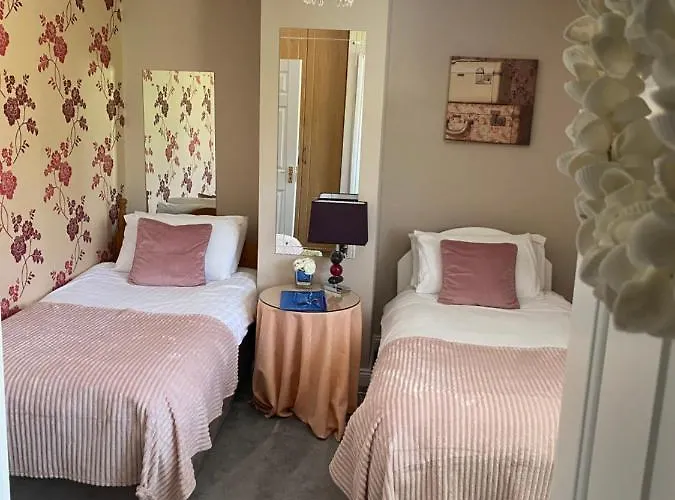 Summer In Free Car Parking Included Кинсэйл