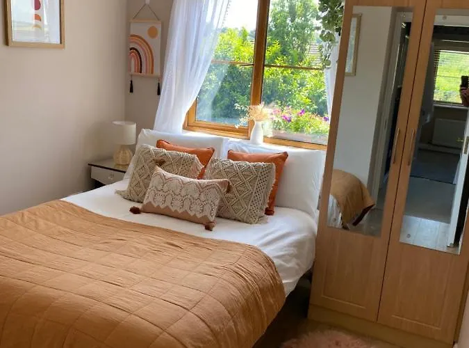 Гостевой дом Summer In Free Car Parking Included