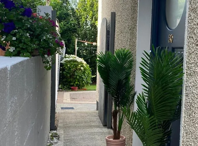 Summer In Free Car Parking Included Гостевой дом Кинсэйл